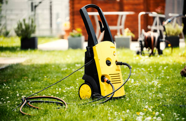 Best Building Exterior Pressure Washing in Littleton Common, MA
